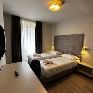 Pfa Ginevra Hotel
